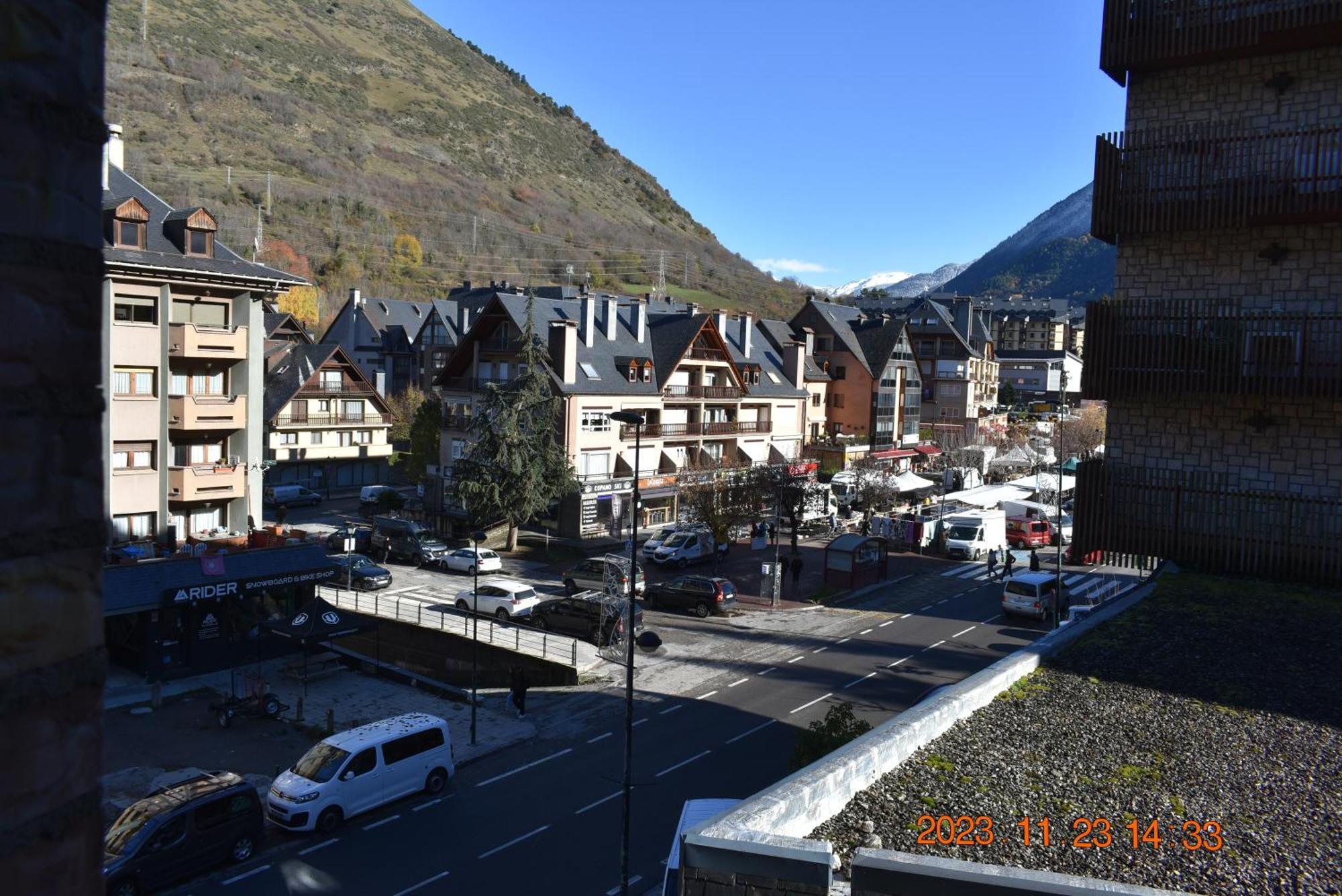 Vista Baqueira Apartment เบียญา ภายนอก รูปภาพ